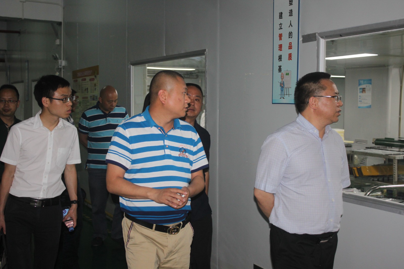 1619405732318572.jpg 4.jpg